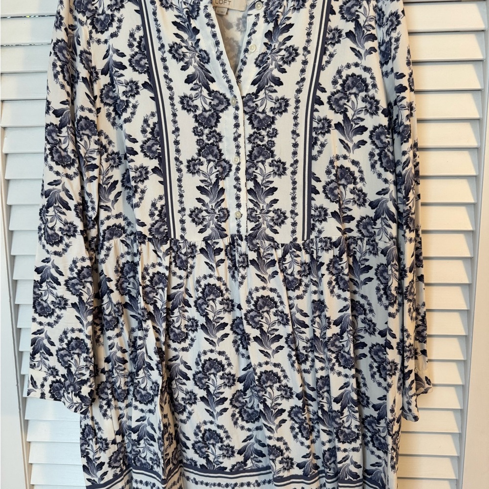 LOFT Navy and White Floral dress